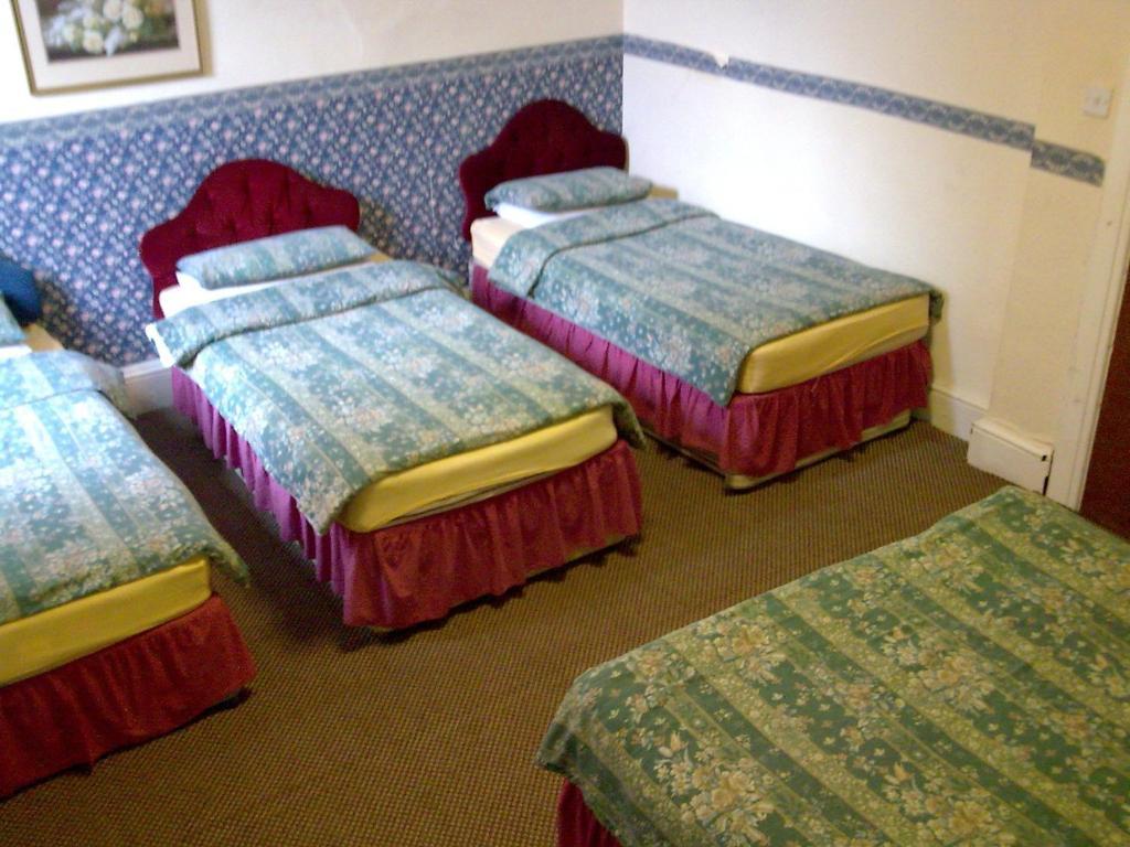 The Commercial Hotel Manchester Room photo